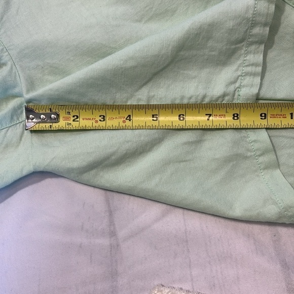 Khakis by GAP Woman’s size 2 Mint Green Linen/Cotton blend Shorts - Picture 7 of 7